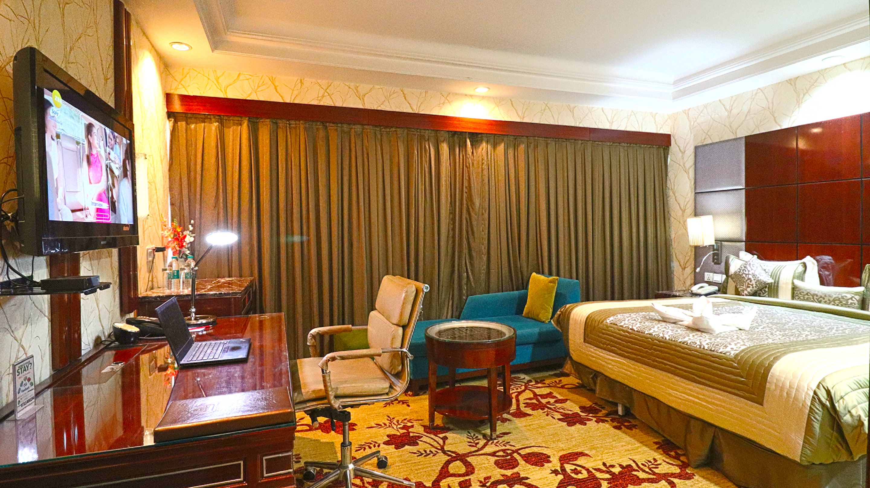 904/executive 113.jpg